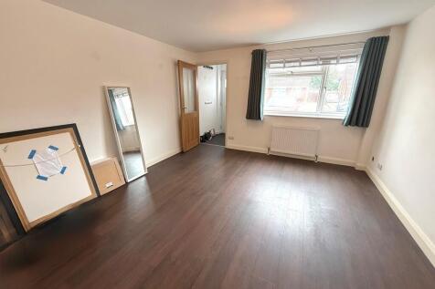 12 Manitoba Way L...