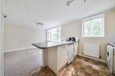 kitchen / living