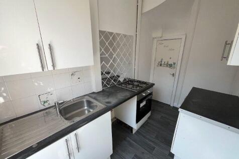 Clifton Terrace, Harehills, Leeds, West Yorkshire, LS9 photo 4