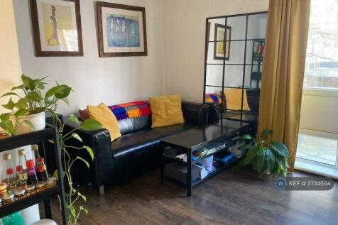 Lounge With Sofa, Table, Art, Mirror, Great Space