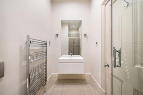 BEDROOM FOUR EN SUITE