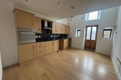 Kitchen / Lounge / Diner