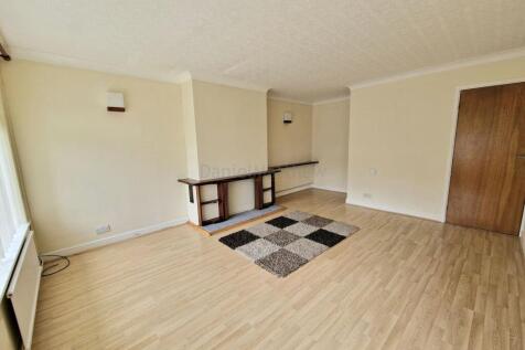 Deri Avenue, Pencoed, CF35 photo 2