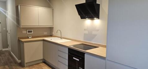 Flat 1 Studio Kitchen.jpg