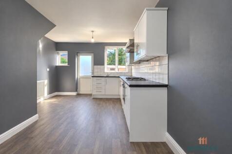 Radelan Grove, Radcliffe, Manchester photo 4