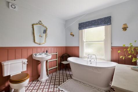 Trumpington Road, E7