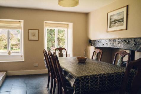 Ystafell Fwyta / Dining Room