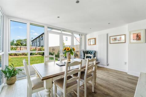 1.7 - dining room.jpg