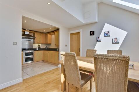 Stoke Road, Cobham, Surrey, KT11 photo 4