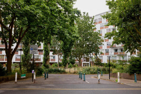 296316 - BEVIN COURT_08.JPG