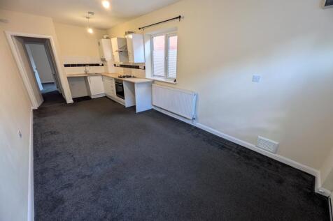 Flat 3, Egerton Road, WIRRAL, CH62 1AT photo 2
