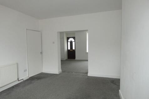 Kitchen/Diner into Lounge