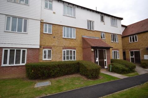 Benbow Drive, CM3 photo 4