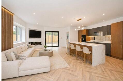 Living/Kitchen