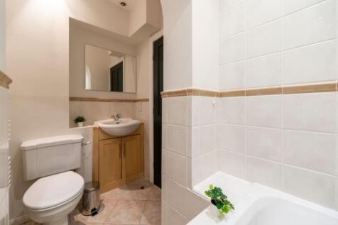 26ETF3 - Bathroom