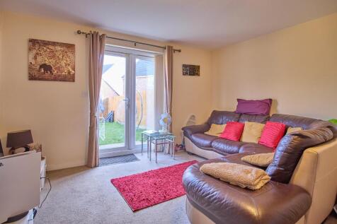 Lounge/Dining Room to Rear