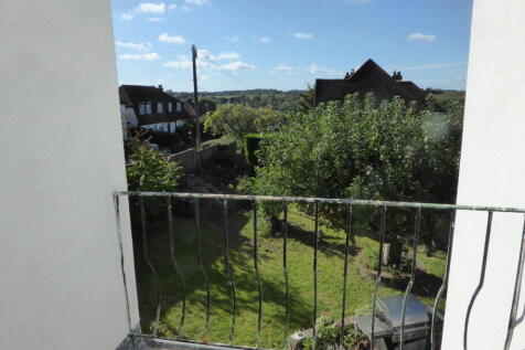 Marlpit Lane, Coulsdon, CR5 2HB photo 4
