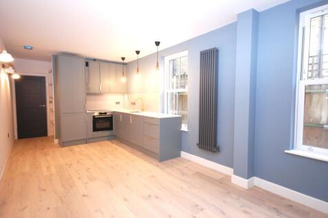 Coldharbour Lane, London, SE5 photo 3