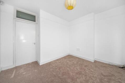 Montem Road, Forest Hill SE23 (JK) photo 3
