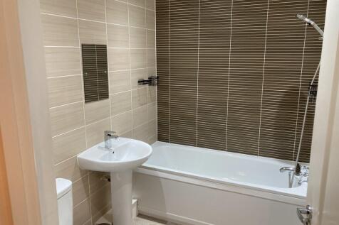 Main bathroom