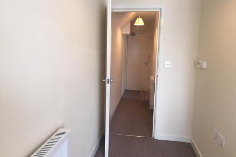 Cippenham Lane, Cippenham, Berkshire, SL1 5BS photo 3
