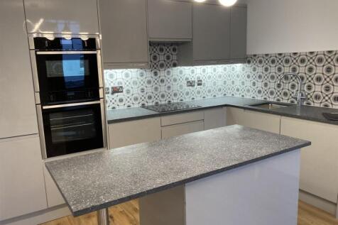 Kitchen 1.jpg