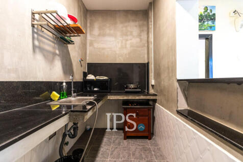 6 Unit Apartment Building For Sale - Svay Dangkum, Siem Reap