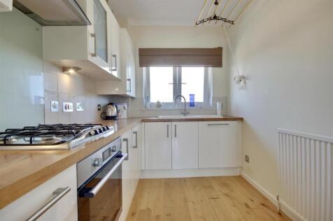 Marine Parade East, Lee-On-The-Solent photo 3