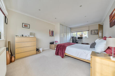 1359067-3-68daaef...