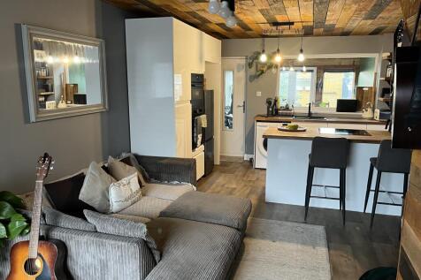 Open Plan Hall/Lounge/Kitchen