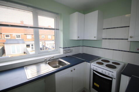 Claymore Close, Cleethorpes, DN35 photo 5