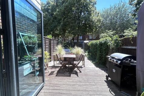 Yarmouth Crescent,Tottenham Hale, London, N17 photo 3