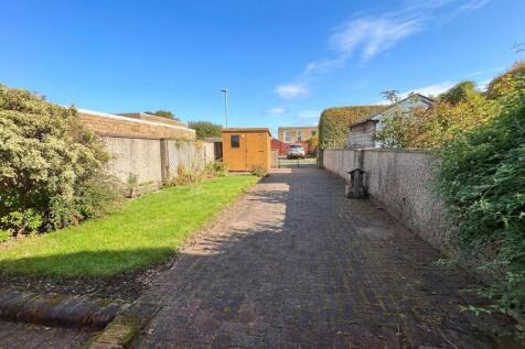Garden/Parking