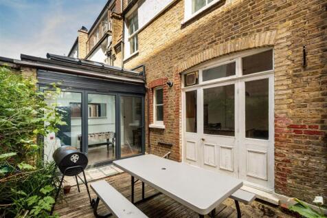Merton Avenue Garden-1.jpg