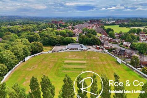 Cricket club to the rear