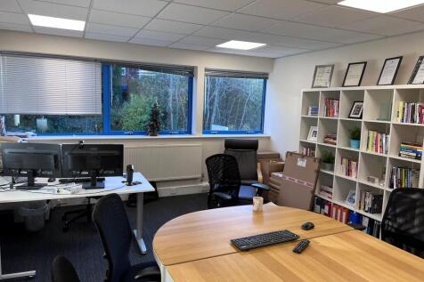 Office to rent Image 7