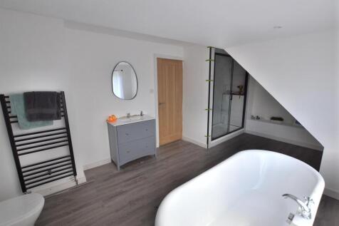 Leicester Road (19).JPG