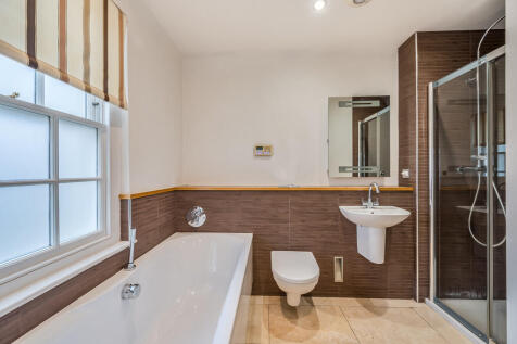 Master Bedroom En...