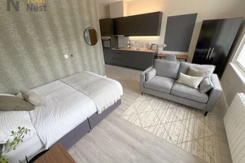 1-bed flat on Apartment 14, Centaur House, Great George Street Leeds, LS1 3LA, £856/mo