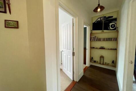 04bc3a1d-0c25-4b4...