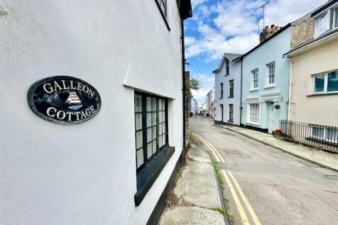 Front Towards Higher Street.jpg