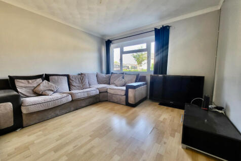Witcombe, Yate, BS37 8SD photo 2