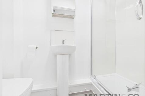 Bedroom 2 En-Suit...