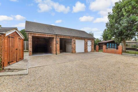 Workshop/Outbuildings