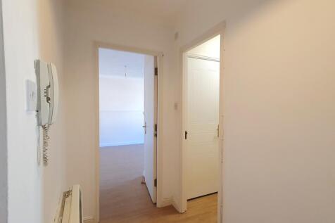 RECEPTION HALLWAY
