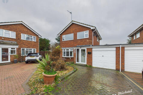 CAM03852G0-PR0528-STILL018