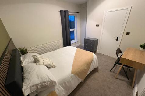 Clough Road, Hull photo 5