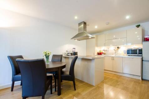 Bow Common Lane, Bow, London, E3 photo 4