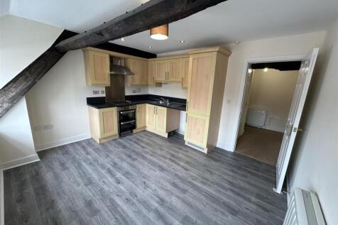 Open Plan Living 2 of 4