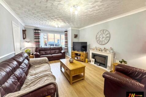 LIVING ROOM 2 (4)